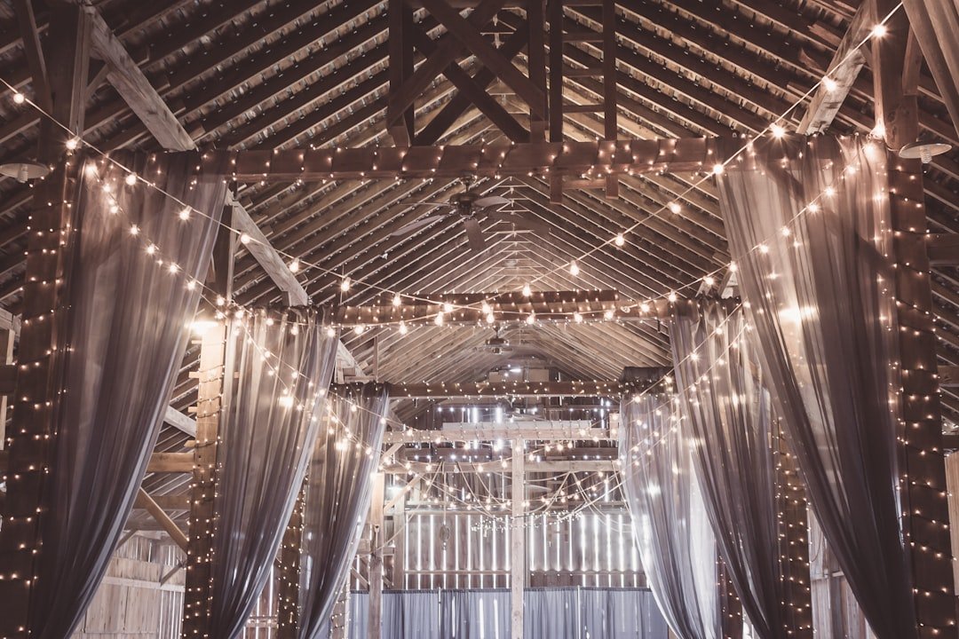 The Art of Drawing Readers In: Your attractive post title goes here An old barn where my niece got married, where rustic meets modern